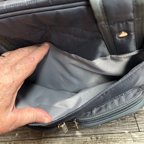 Lug Quilted Tote Bag in Dark Green - Picture 6 of 12